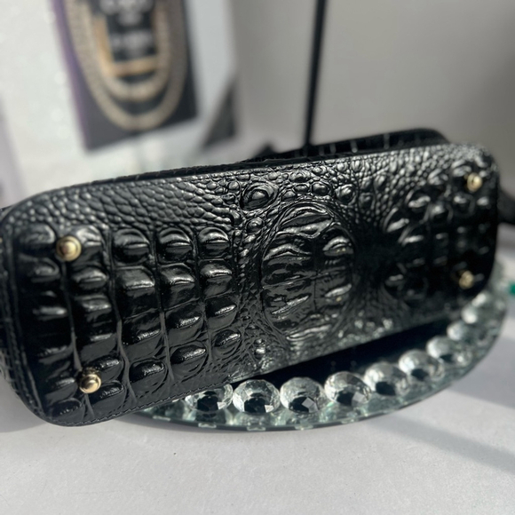 Brahmin NWOT Asher Satchel Black Melbourne Croc Embossed Crossbody - Picture 2 of 10